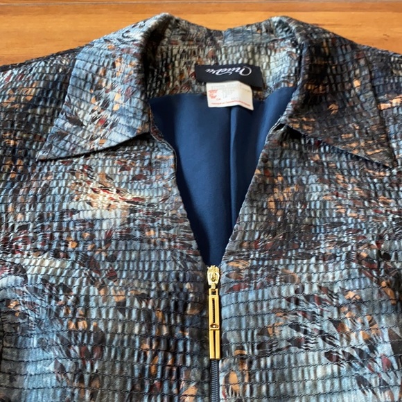 NueVa Fitted Blazer / Coat - Picture 3 of 10